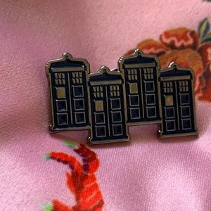 Doctor Who Black Flag Tardis nerd pin